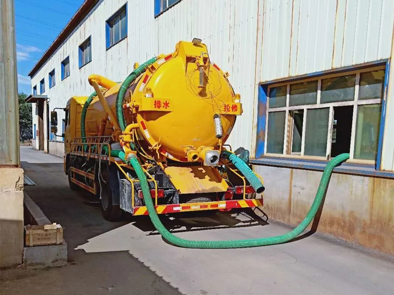 兰园厂区化粪池清理